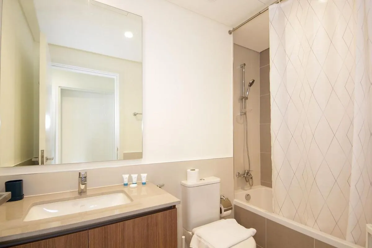 두바이 Parkside 2 Family Townhouse-3Br-Emmar South Golf 빌라
